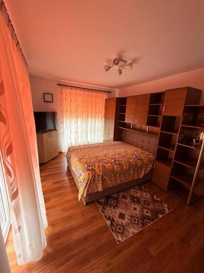 Apartament de 2 camere zona Tractoru - 2