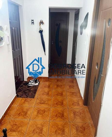 SPITALULUI- 2 CAMERE DECOMANDAT , CENTRALA GAZ ,ETAJ 1 - 5