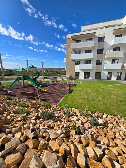 Spatiu comercial, 2 camere, terasa 23 mp, acces din terasa Apahida