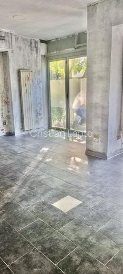 SPATIU COMERCIAL | STRADAL | VITRINA 10 ML | TRAFIC RIDICAT |