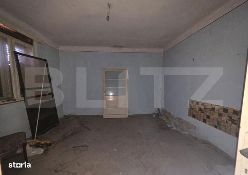 Casa de vanzare cu 2 camere,80 mp,zona sat Ambud comuna Paulesti - 1