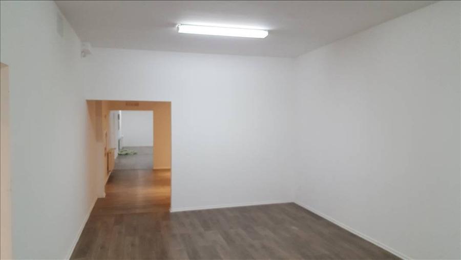 Spatiu comercial finisat, showroom sau birouri - 6