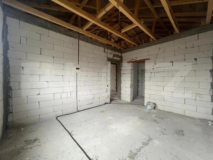 Casa plan parter 100 mpu, teren 450 mp, Malu Mare - 8