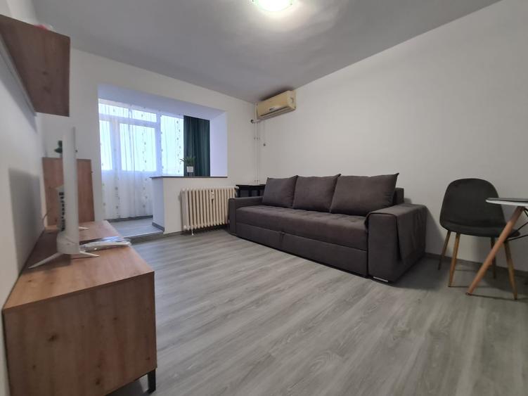 Garsoniera decomandata 4 min M 1 Decembrie DB1328 - 1