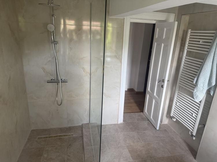 Apartament cu 3 camere în Grivița