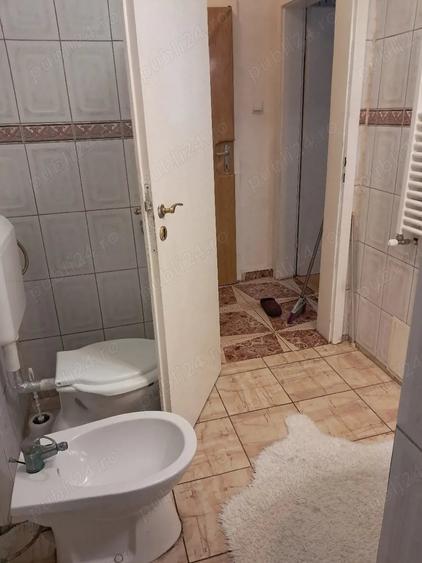 Garsonieră decomandată în Podgoria