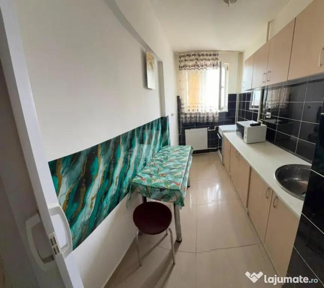Apartament cu 2 camere semidecomandat în Ultracentral