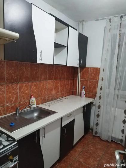 inchiriez apartament cu 2camere central etajul 2 apartamentul t - 8