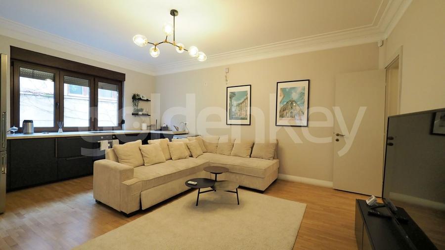 Apartamen spatios cu 4 camere langa parc - 1