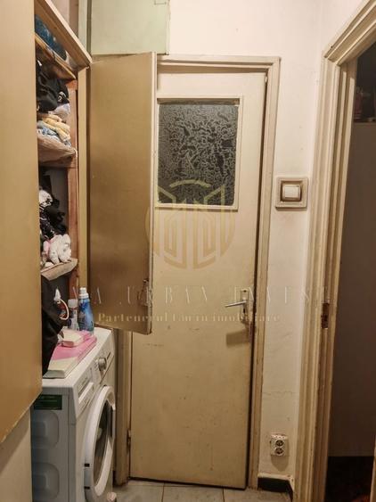 Apartament cu 2 camere semidecomandat în Giurgiului