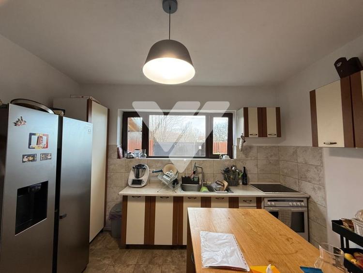 Casa individuala mobilata 5 camere si teren 238 mp Cisnadie Sibiu - 3