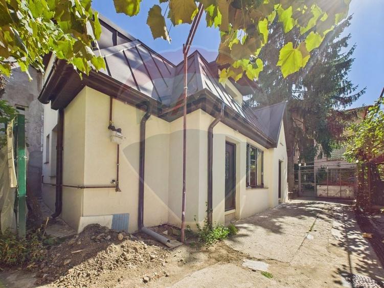 Casă NOUA P+M,  102 mp, 4 camere,  la 3 min de metrou Ștefan cel Mare - 30