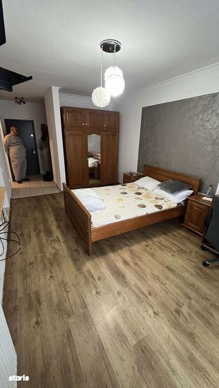 Persoana fizica vand apartament cu 1 camera zona BMW Flore?ti - 1