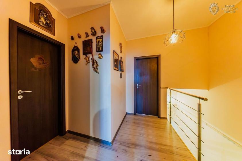 Casă cu 4 camere în Julița