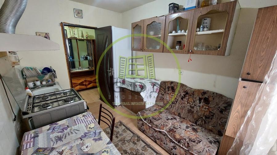 Apartament 2 camere decomandat, 56 mp, Craiovita zona Niela - 3