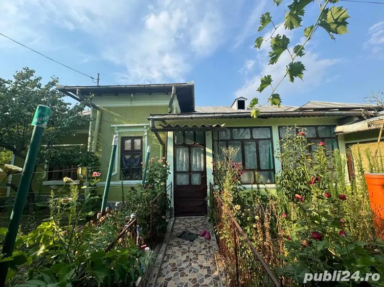 Casa de vanzare comuna Peretu - 1