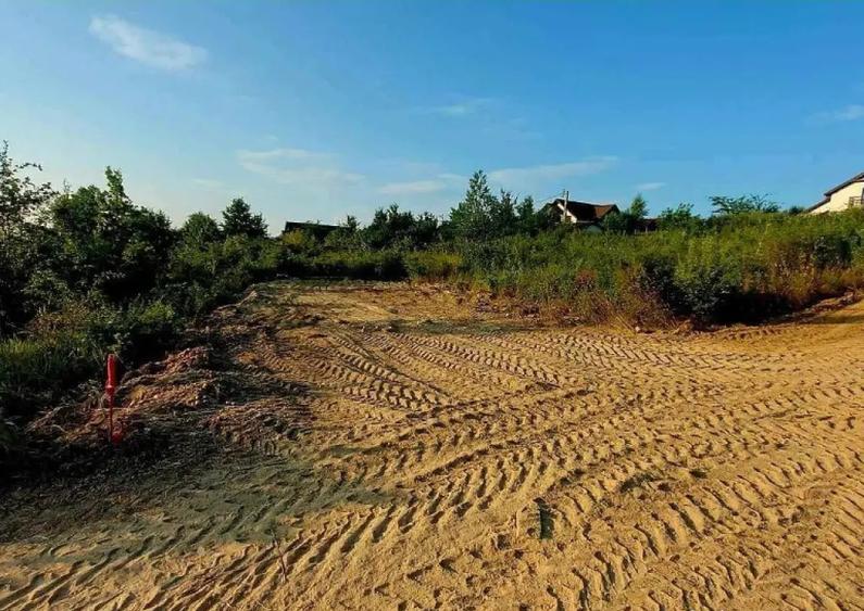 Teren intravilan , Bucium Barnova - 1