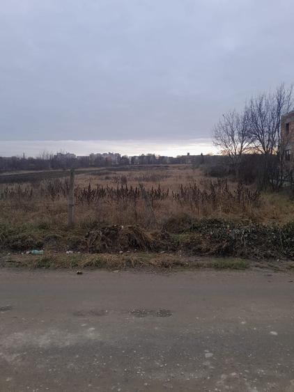 Teren de vanzare - 1