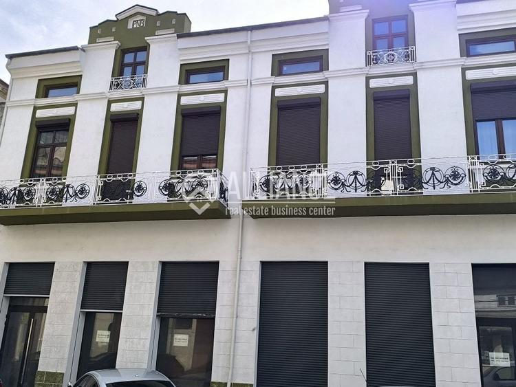 POLICLINICA CU PLATA(cod03) - Spatiu comercial luminos si inalt ! - 23