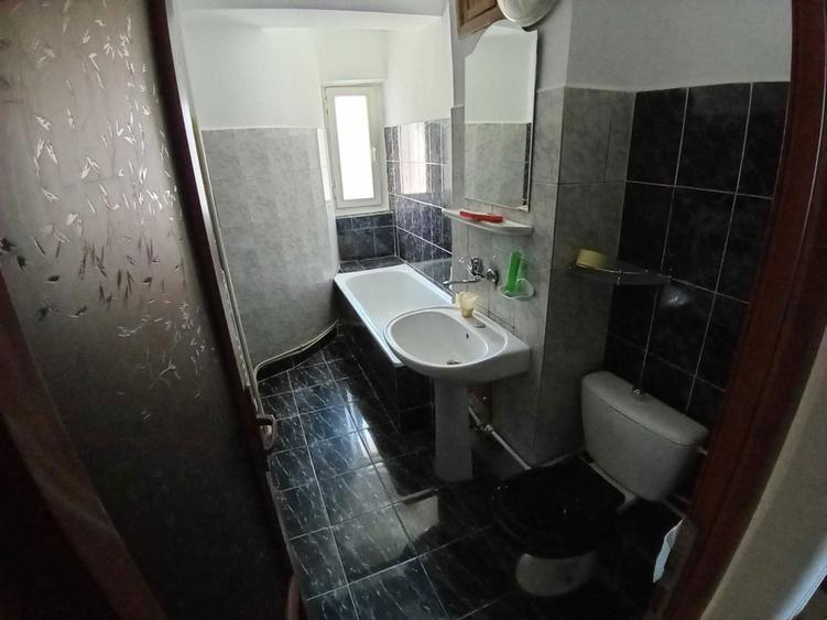 Apartament 4 camere 95MP - etaj 1/8 + garaj - 2