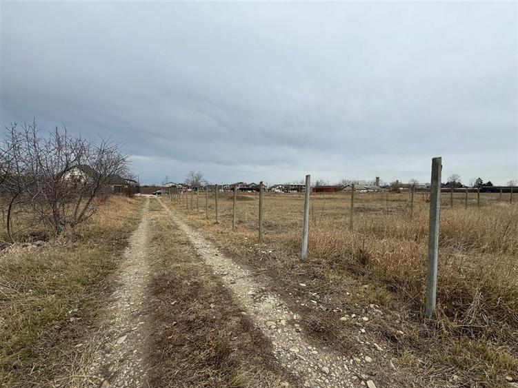Teren intravilan 600 mp, zona str Vlad Tepes , dechidere 25m - 2
