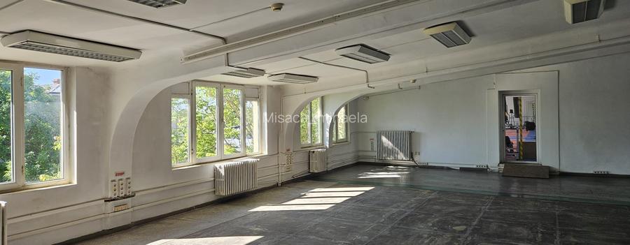 Open space   ideal  sala  de cursuri, sport, dans,  fitness  etc/ 74  sau 117 MP