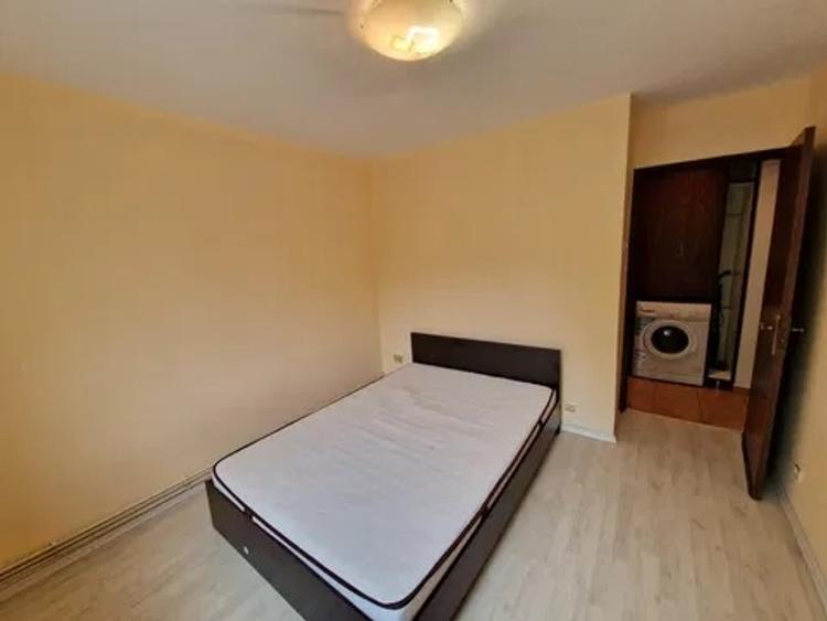 Apartament cu 3 camere, DECOMANDAT, etajul 2/4, zona Alexandru - 2