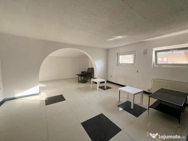 Casă cu 7 camere cu Teren 181 Mp în Aviatorilor