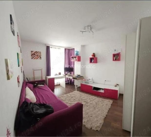 Vand apartament 3 camere - in Selimbar, zona Doamna Stanca - 2