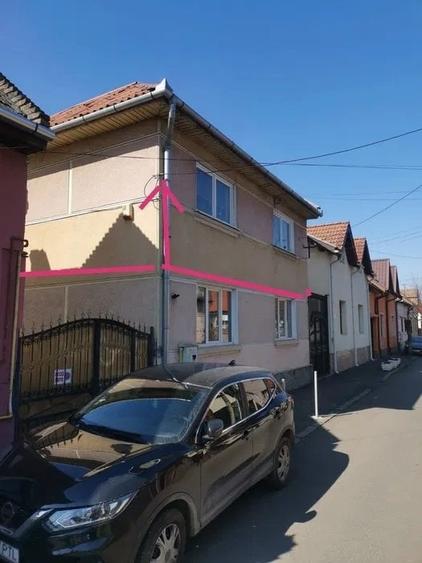 De vanzare casa curte comuna la etaj 5 camera sup.128mp + 1 familie zona Piata A - 8