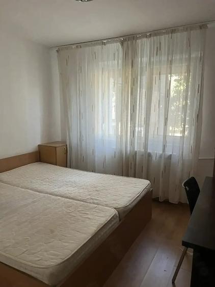 ofer spre inchiriere apartament 2 camere.,zona Bulevardul Revolutiei, etaj 1 - 1