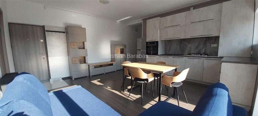 Bloc nou, Apartament cu 3 camere, Semicentral