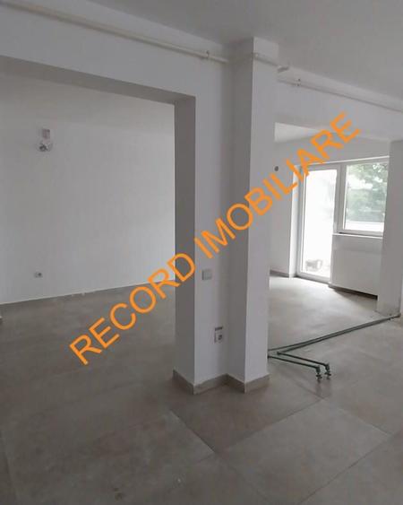 Spatiu comercial in CF, parter, 2 locuri parcare Finisat Floresti - 6