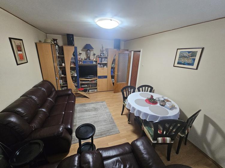 Valea Ialomitei langa statia de metrou  garsoniera mobilata utilata p/4 dec - 6