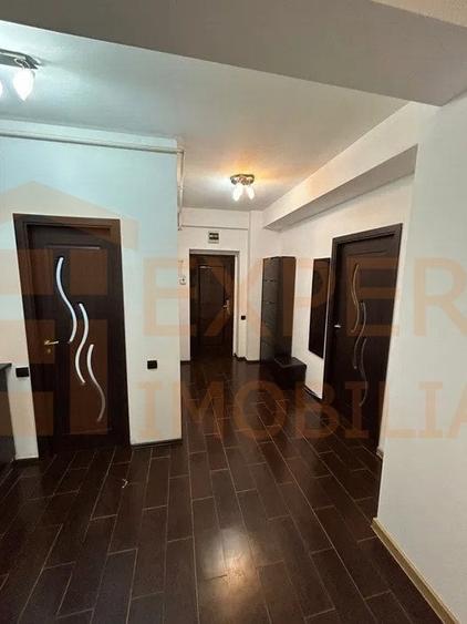 Apartament de 2 camere situat in zona TROCADERO - 10