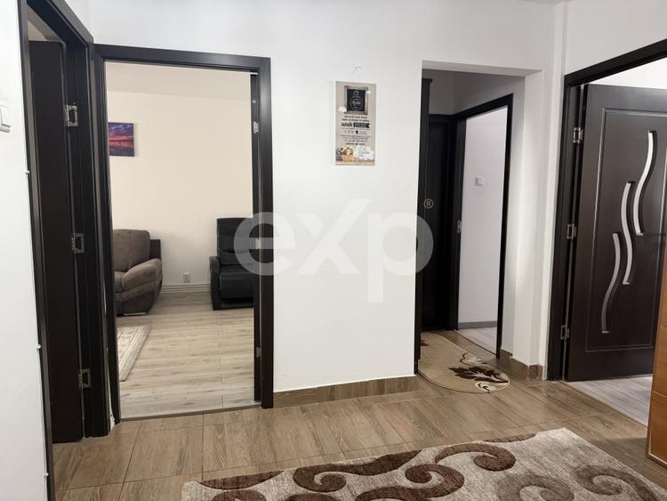 Apartament cu 3 camere de închiriat, etaj 1, strada Orizontului - 7