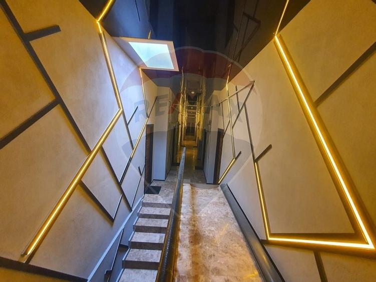 Vanzare Apartament cu 3 camere lux cu vedere la lac in zona Tomis Nord - 2