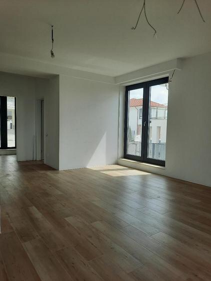 FARA COMISION in COMPLEX REZIDENTIAL in Mogosoaia case cu 5 camere 3 bai P+1+pod - 16