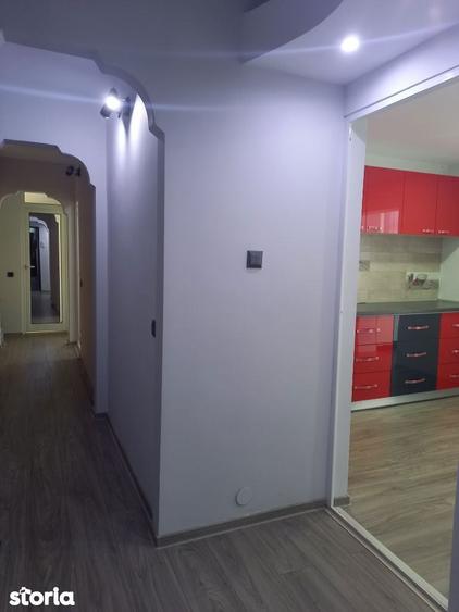 inchiriez apartament cu 3 camere, Mioveni, Robea langa Primarie - 11