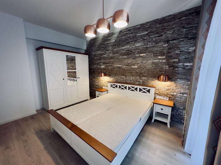 Apartament cu 2 camere de inchiriat in zona Racadau la Cosmopolit,et 6/8 - 7