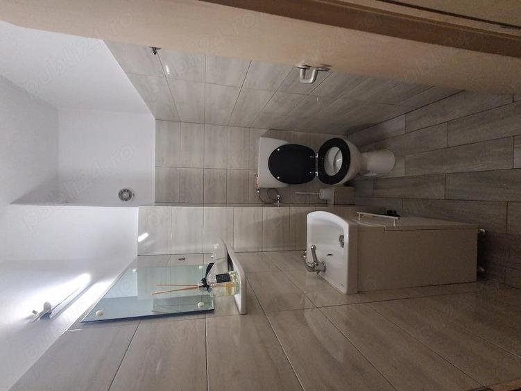 Apartament cu 3 camere decomandat în Lugojului