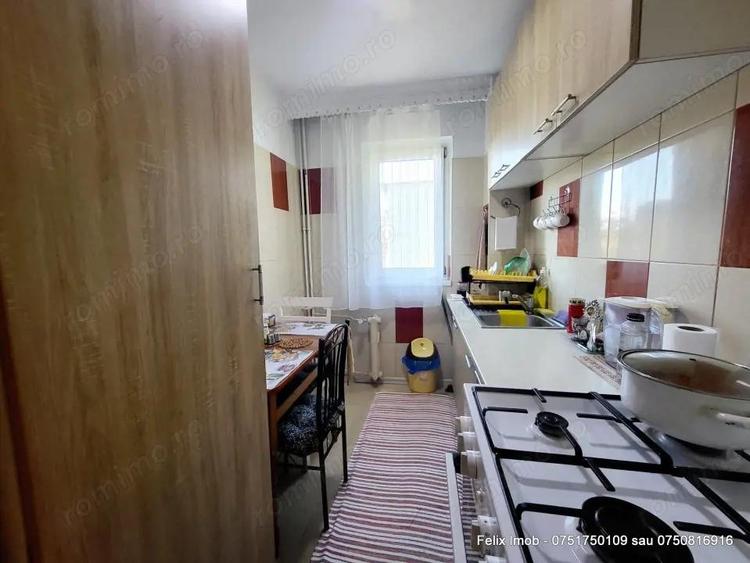 Apartament 3 camere Zona Orizont, etaj 3/4 - 9