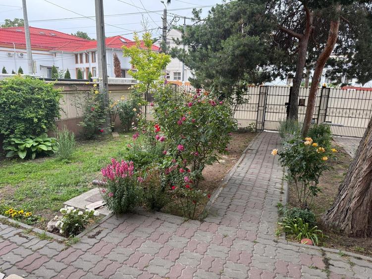 Vila de vanzare ultracentral Focsani, strada N . Titulescu, nr 2 bis - 3