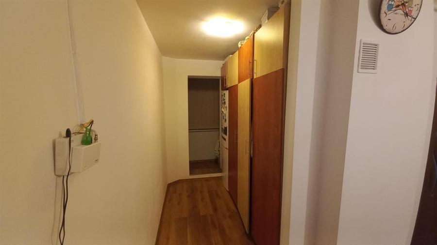 Apartament decomandat cu 3 camere, zona Astra - 4