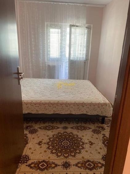 Apartament cu trei camere decomandate, zona Garii - 3