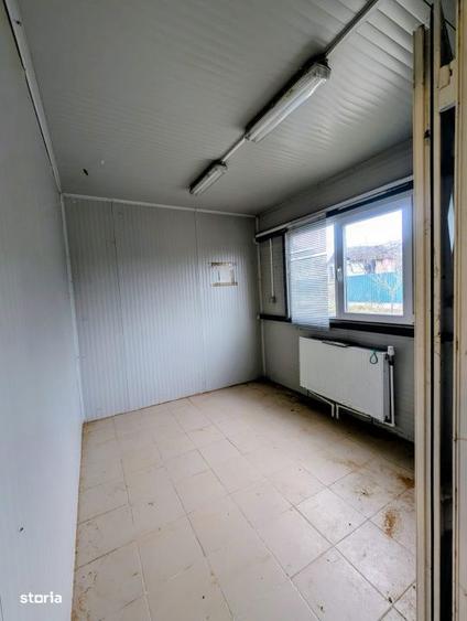 Hala de productie + casa de locuit, cu teren generos - in Hodis, comun - 1