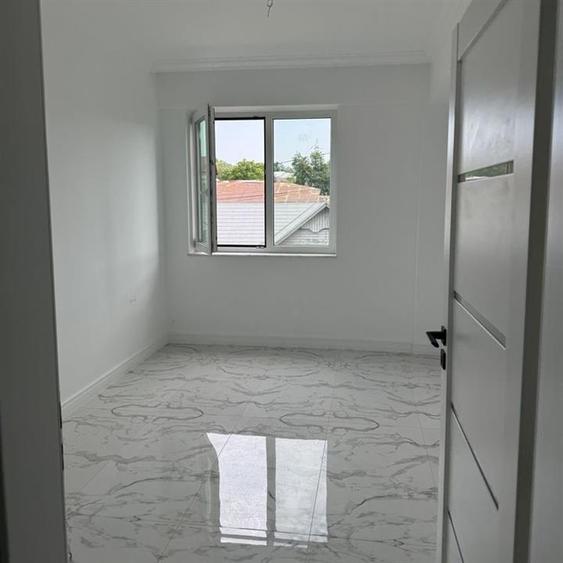 Apartament cu 3 camere, Bloc Nou, Etaj 1 ,  Burdujeni, 3c-4417 - 2