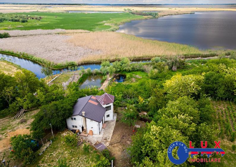 ID 6689 EXCLUSIVITATE Casa cu vedere la Lacul Somova! - 11