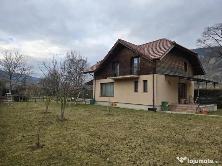 Proprietate superba Tasca, judetul Neamt - 11