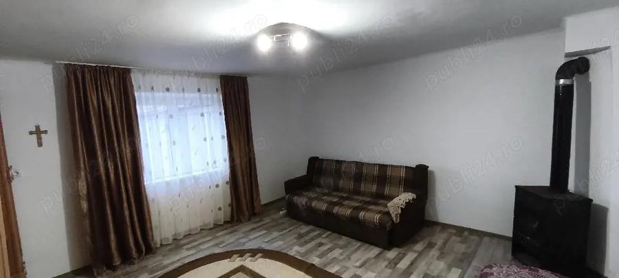 Vand imobil cu 2 locuin?e - 1